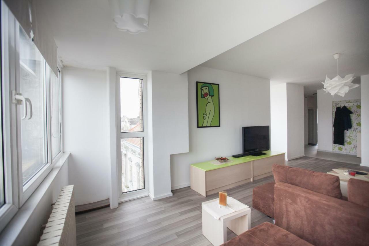 Riverview Apartment أوسييك المظهر الخارجي الصورة