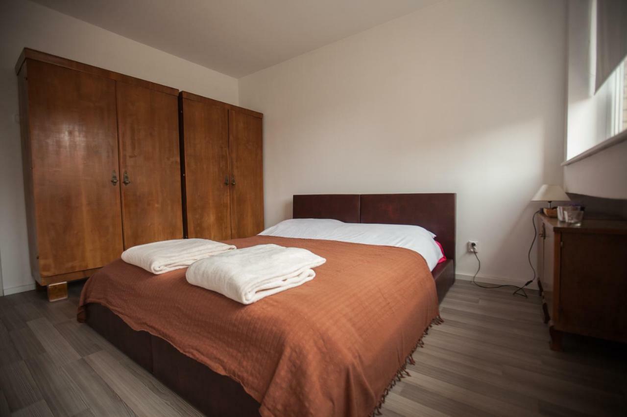 Riverview Apartment أوسييك المظهر الخارجي الصورة